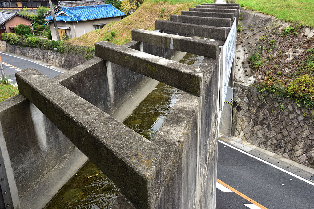 天井川