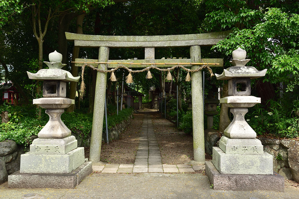 平群坐紀氏神社
