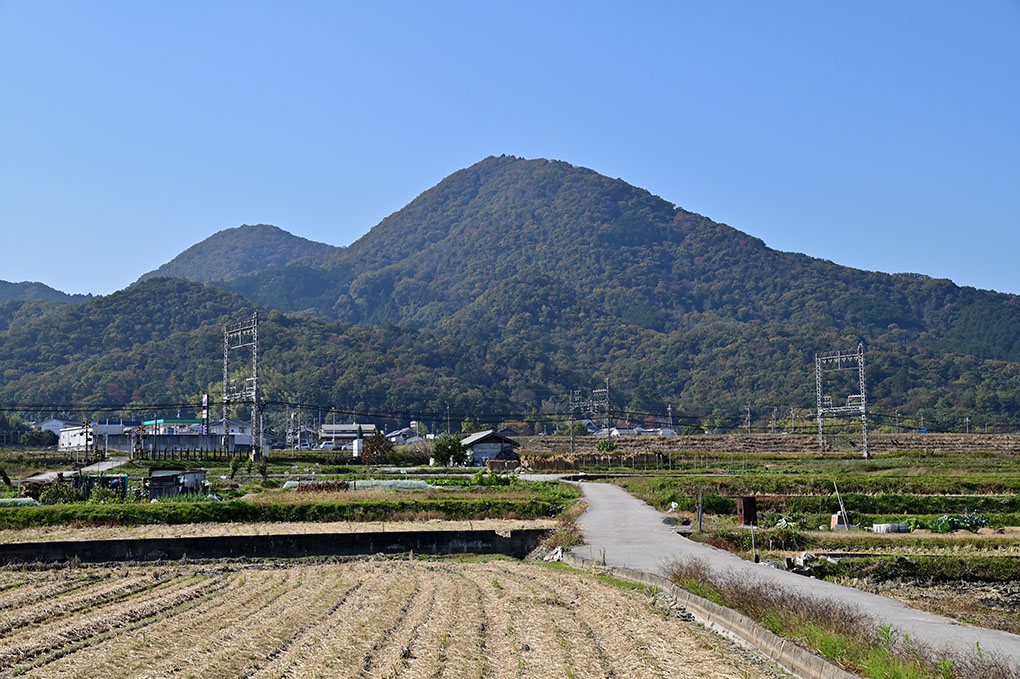 立冬の二上山